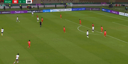 kaiyv体育官网-懂球帝在现场｜向余望：看到大家接机很开心，用表现让球迷开心很自豪